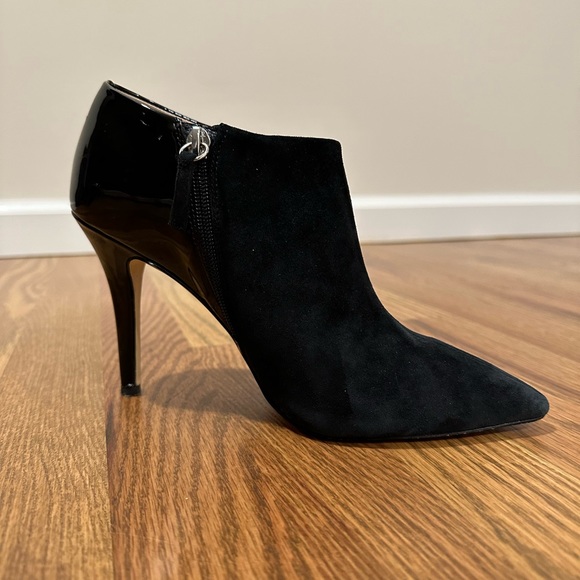 WHBM Black Patent Leather & Suede Booties - Picture 3 of 5